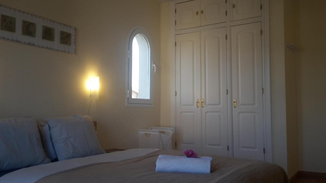 Chalet Trolio Bed & Breakfast Alhendín Екстериор снимка